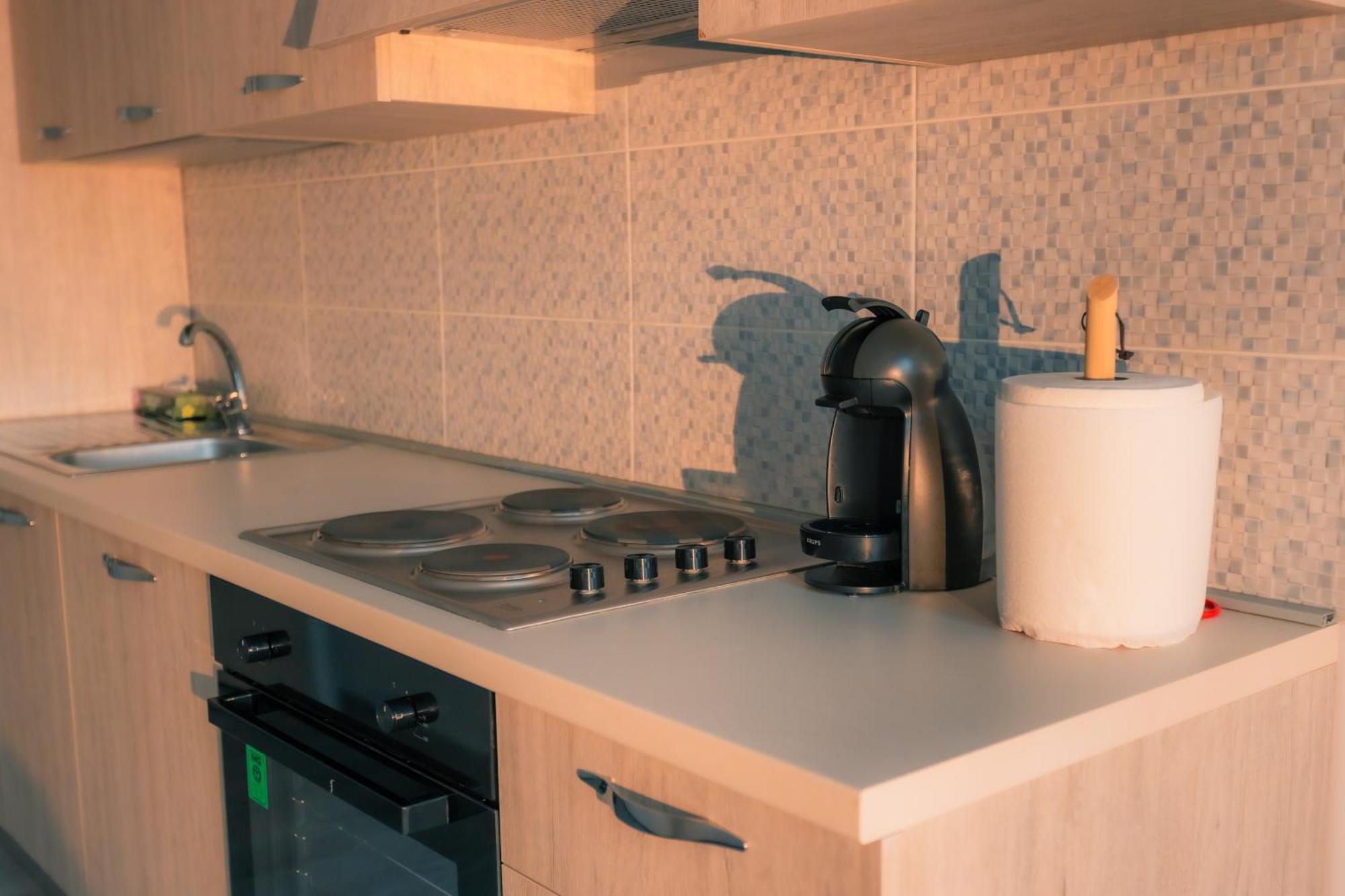 Sunset Apartment - Central Apt With Rooftop Garden Bucarest Esterno foto